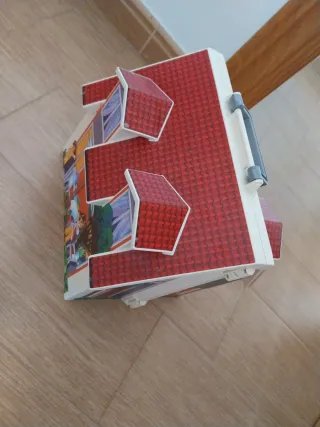 Casa familiar Playmobil con la mayoría de piezas