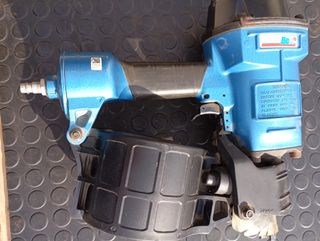 Clavadora Puntas Neumática