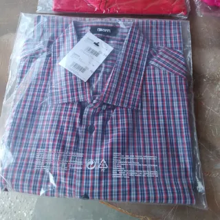 Stock abbigliamento nuovo