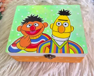 Caja Decorada Barrio Sésamo