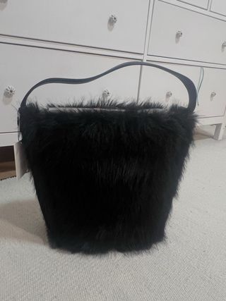 Bolso saco pelo negro