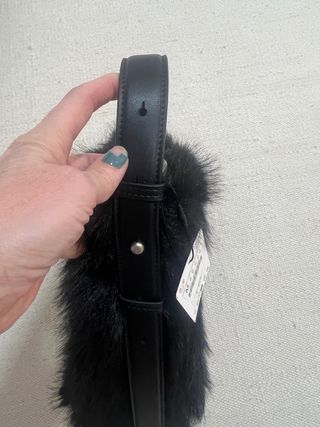 Bolso saco pelo negro
