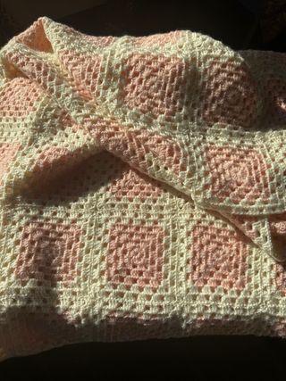 Coperta lana uncinetto rosa bianco handmade