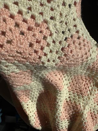 Coperta lana uncinetto rosa bianco handmade