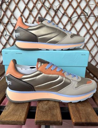 Zapatillas Hoff Oro y Gris Casual