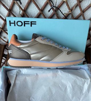 Zapatillas Hoff Oro y Gris Casual