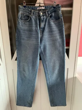 Pantalón vaquero Zara azul