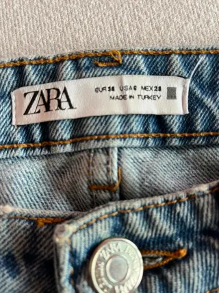 Pantalón vaquero Zara azul