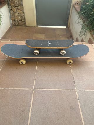 Monopatín grande y pequeño