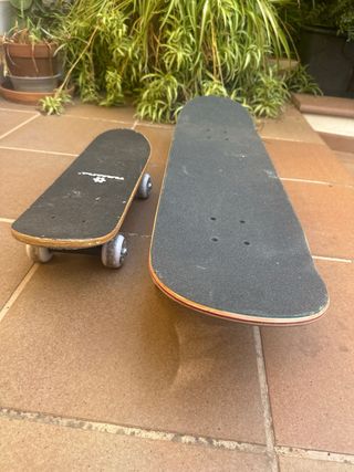 Monopatín grande y pequeño