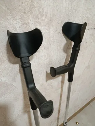 Bastones codo aluminio ajustables