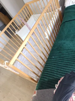 Cuna IKEA (+colchón babykeeper valorado en 200€)