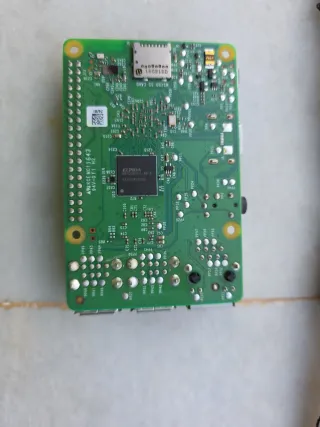 Raspberry Pi 3 Model B v2