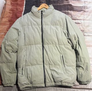 Cazadora Pull&Bear verde oliva