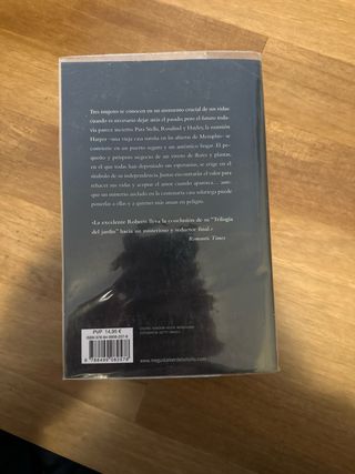 Trilogia del jardin (Dalia Azul, rosa negra, li...