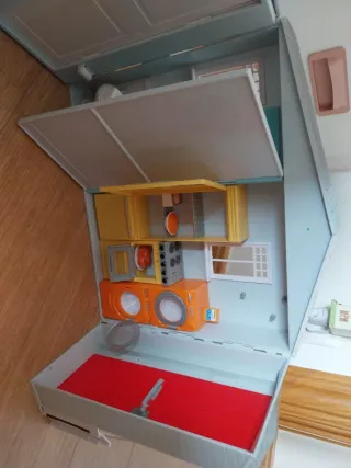 Casita de Barbie con muñeca Barbie