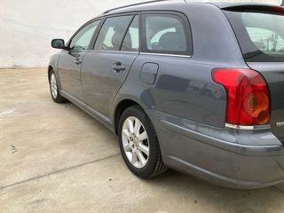 Toyota Avensis 2005