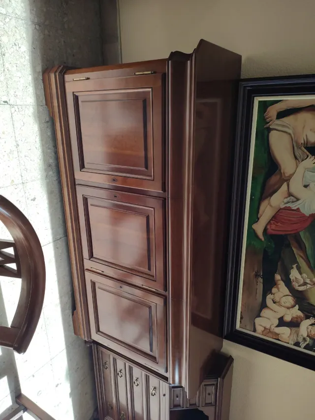 Aparador de madera maciza