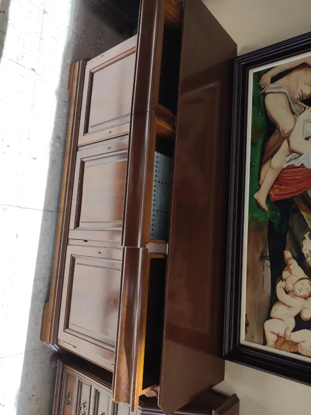 Aparador de madera maciza