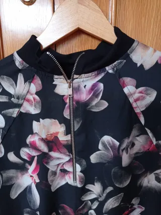 Blusa Zara flores manga larga