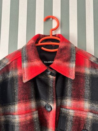 Sobrecamisa cuadros roja y negra