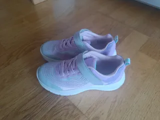 Zapatillas Skechers Niña Rosa y Morado
