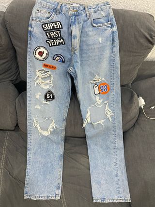 Pantalones vaqueros mujer con parches