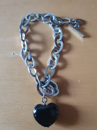 Pulsera LOTUS Corazón Negro y Plata