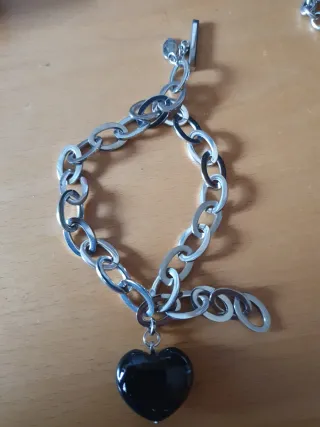 Pulsera LOTUS Corazón Negro y Plata