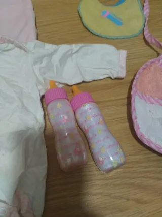 Conjunto Ropa y Accesorios Bebé Juguete