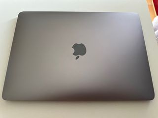 MacBook Pro 2017 Gris Espacial 121GB