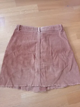 Falda de pana marrón