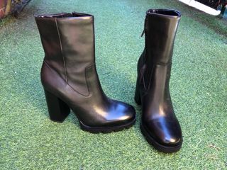 Botines Zara Tacón Grueso Talla 39