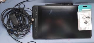 Huion Kamvas 12 Pro con Lápiz y Cable