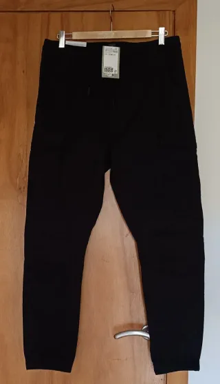 Pantalón cargo azul marino hombre