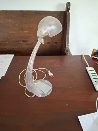 Lampada da tavolo trasparente della Veneta Lumi