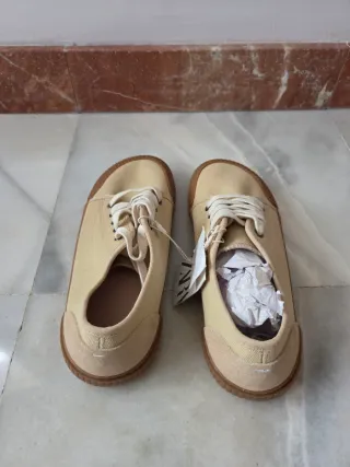 Zapatillas Zara Barefoot Beige/Marrón Nuevas