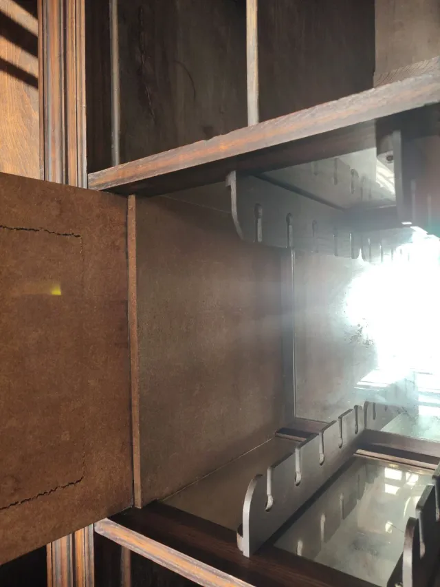 Aparador antiguo de madera