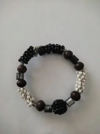 Set di 6 braccialetti artigianali