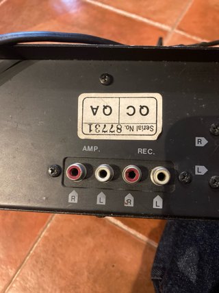 Mesa de mezclas Akiyama MQ-2350,