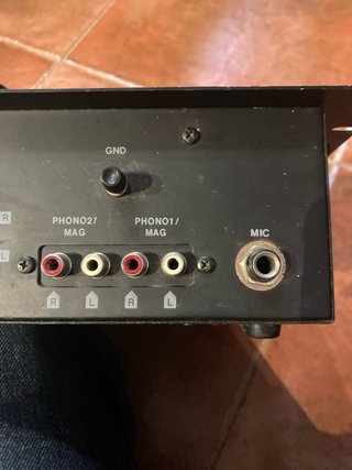 Mesa de mezclas Akiyama MQ-2350,