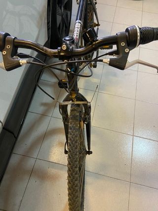 Bicicleta Montaña B-TWIN Negra