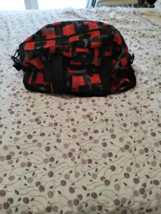 Bolsa de deporte con estampado