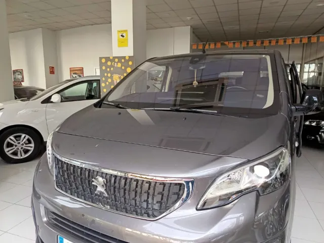 Peugeot Traveller 2024