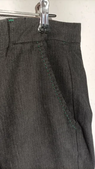 Pantalón de vestir Zara gris