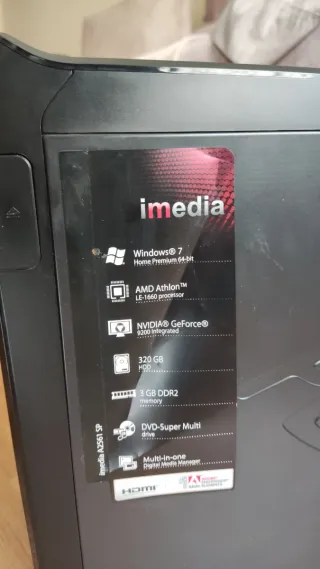 Plotter da taglio Rabbit 720, computer e schermo