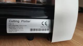 Plotter da taglio Rabbit 720, computer e schermo