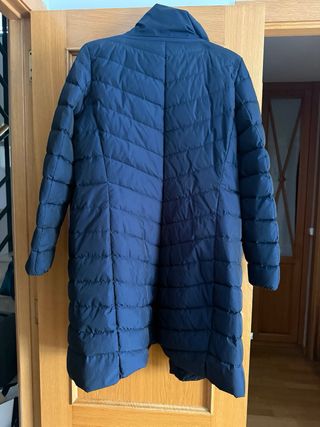 Abrigo plumífero azul mujer