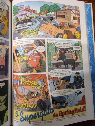 Vendo lote 2 comics Los Simpson