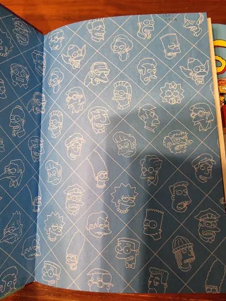 Vendo lote 2 comics Los Simpson